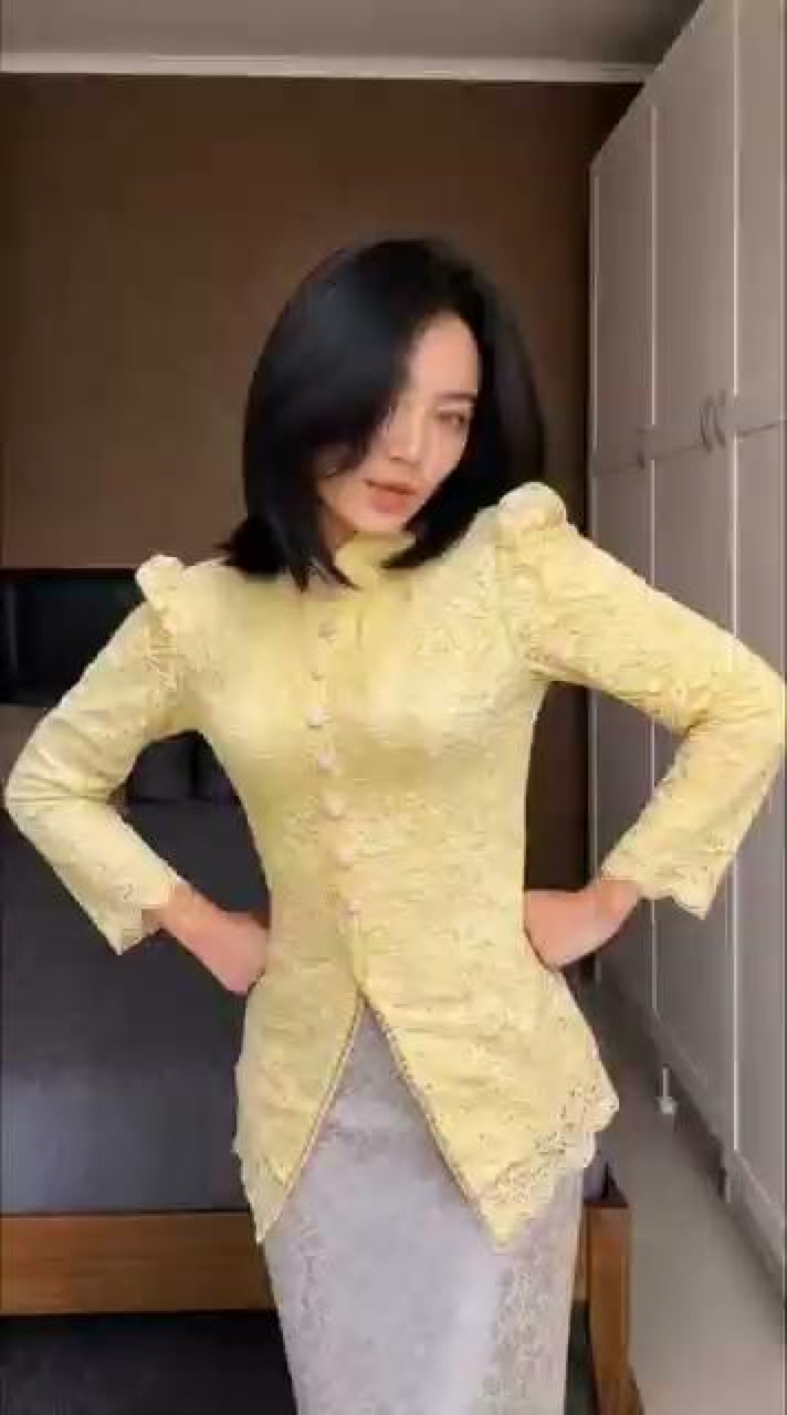 Kebaya — Fashion